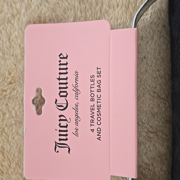 Juicy Couture 4 Pack Travel Bottles and Cosmetic Bag 100 ml TSA Approved - Picture 2 of 10